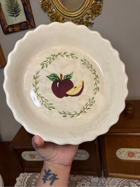 Apple Ceramic Pie Plate - Cream with Red Apple - crazing